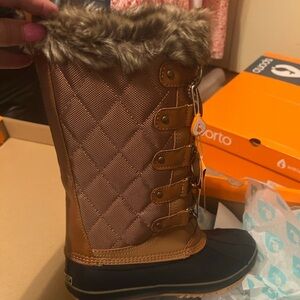 Sporto Deal Tan/Navy waterproof boots size 10 bnib